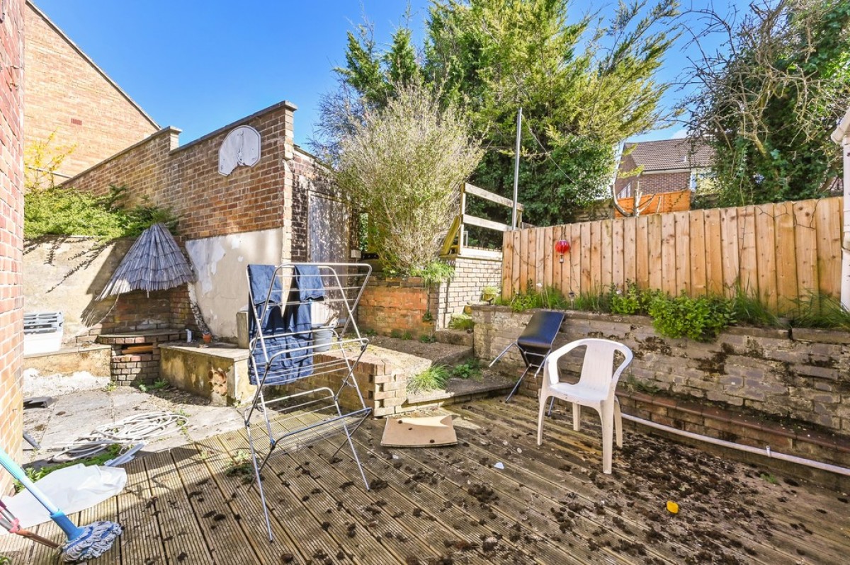 Warren Road, Winchester