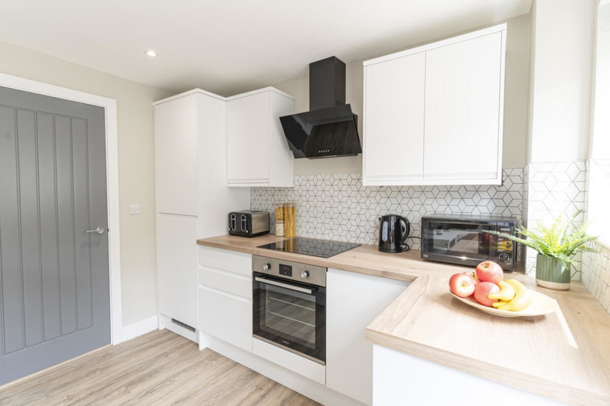 Firmstone Road , Winnall