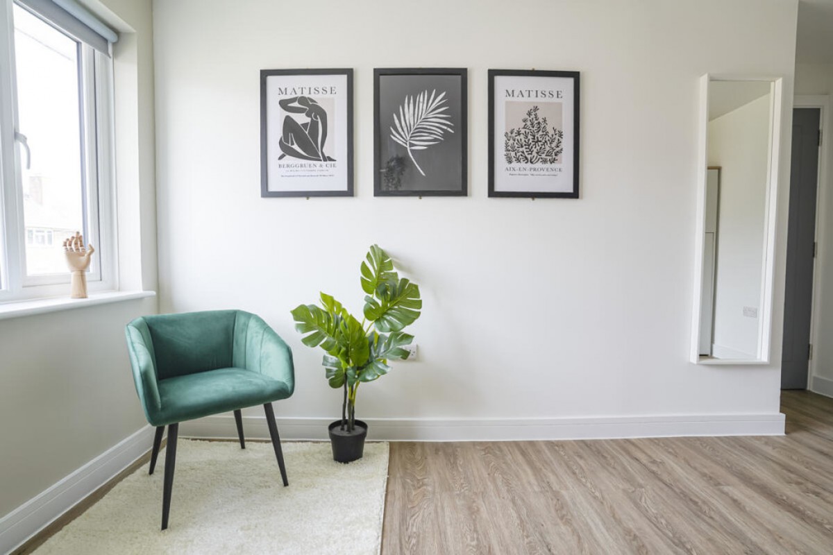 Firmstone Road , Winnall