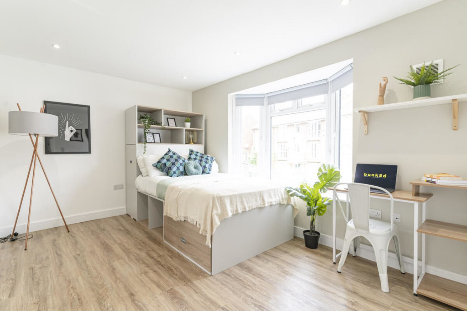 Firmstone Road , Winnall