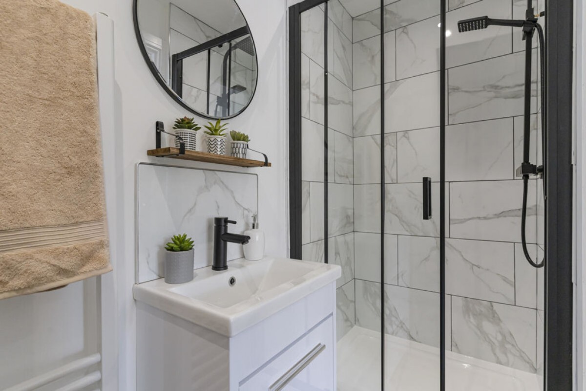 Firmstone Road , Winnall