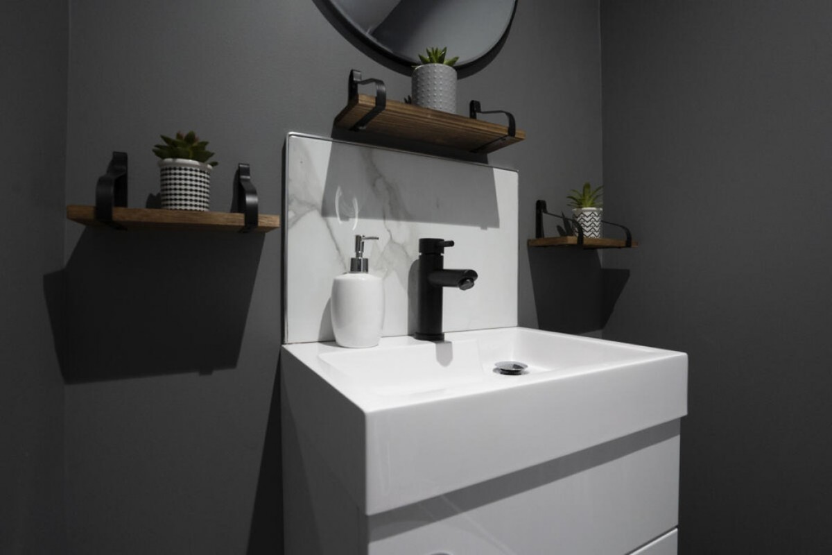 Firmstone Road , Winnall