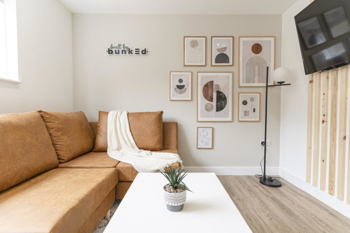 Firmstone Road , Winnall