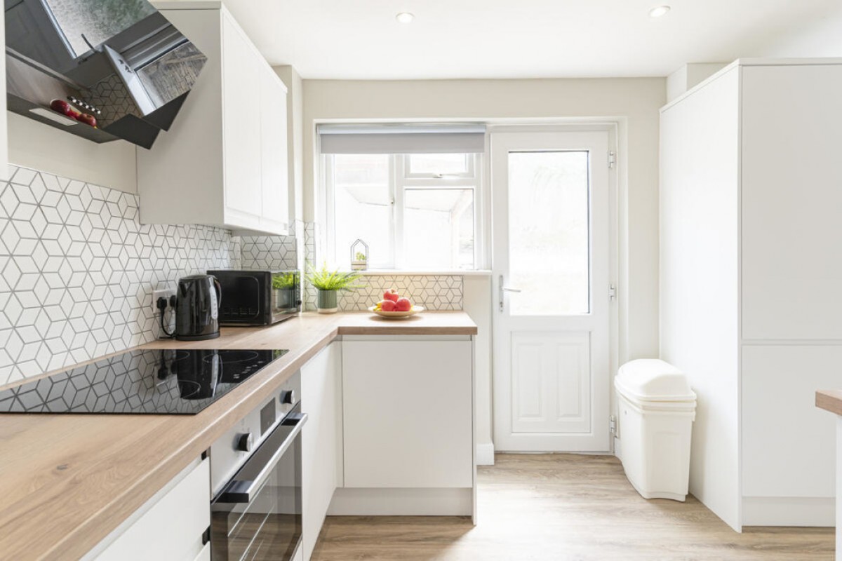 Firmstone Road , Winnall