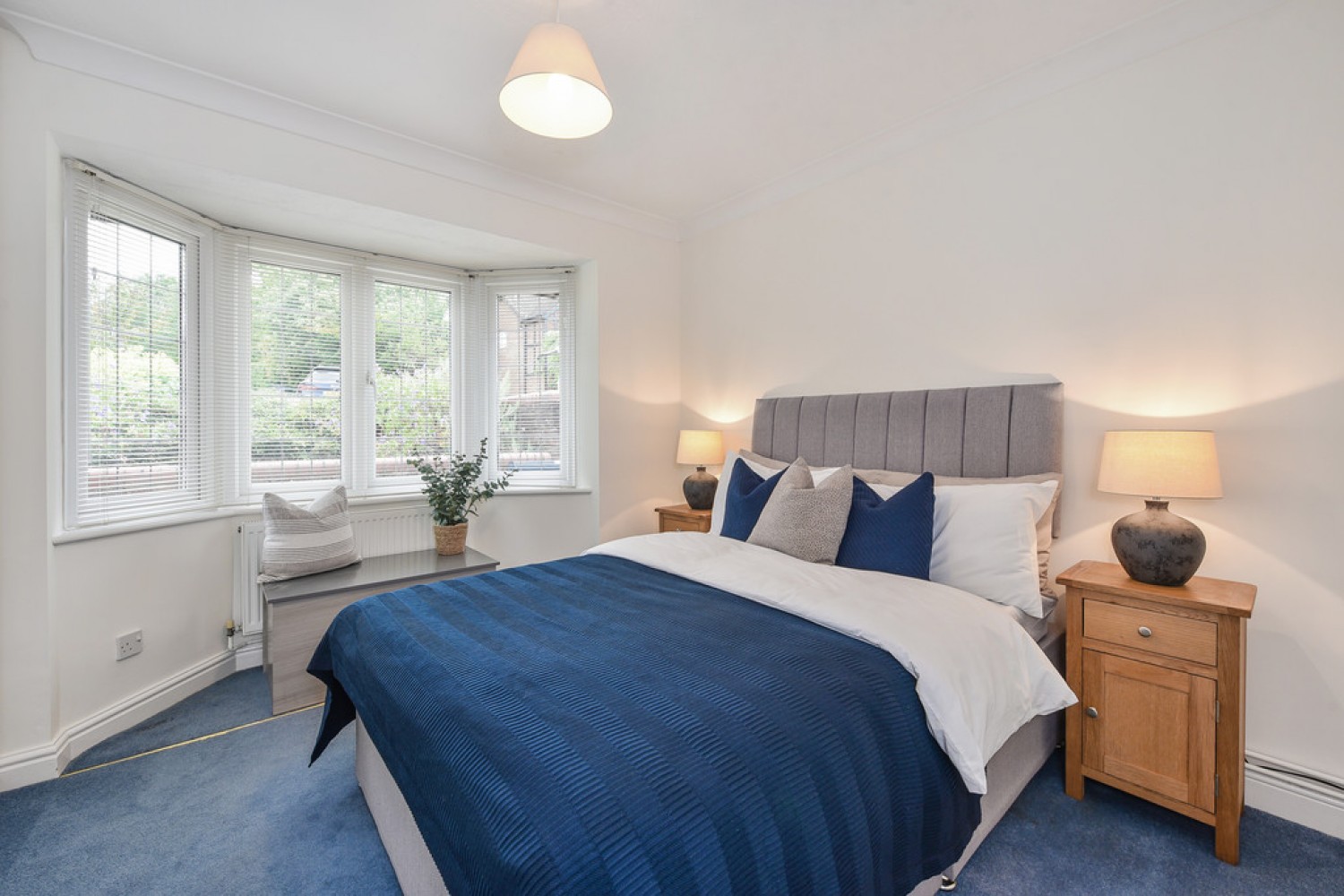 3 bedroom Bungalow in Lynn Way, Winchester