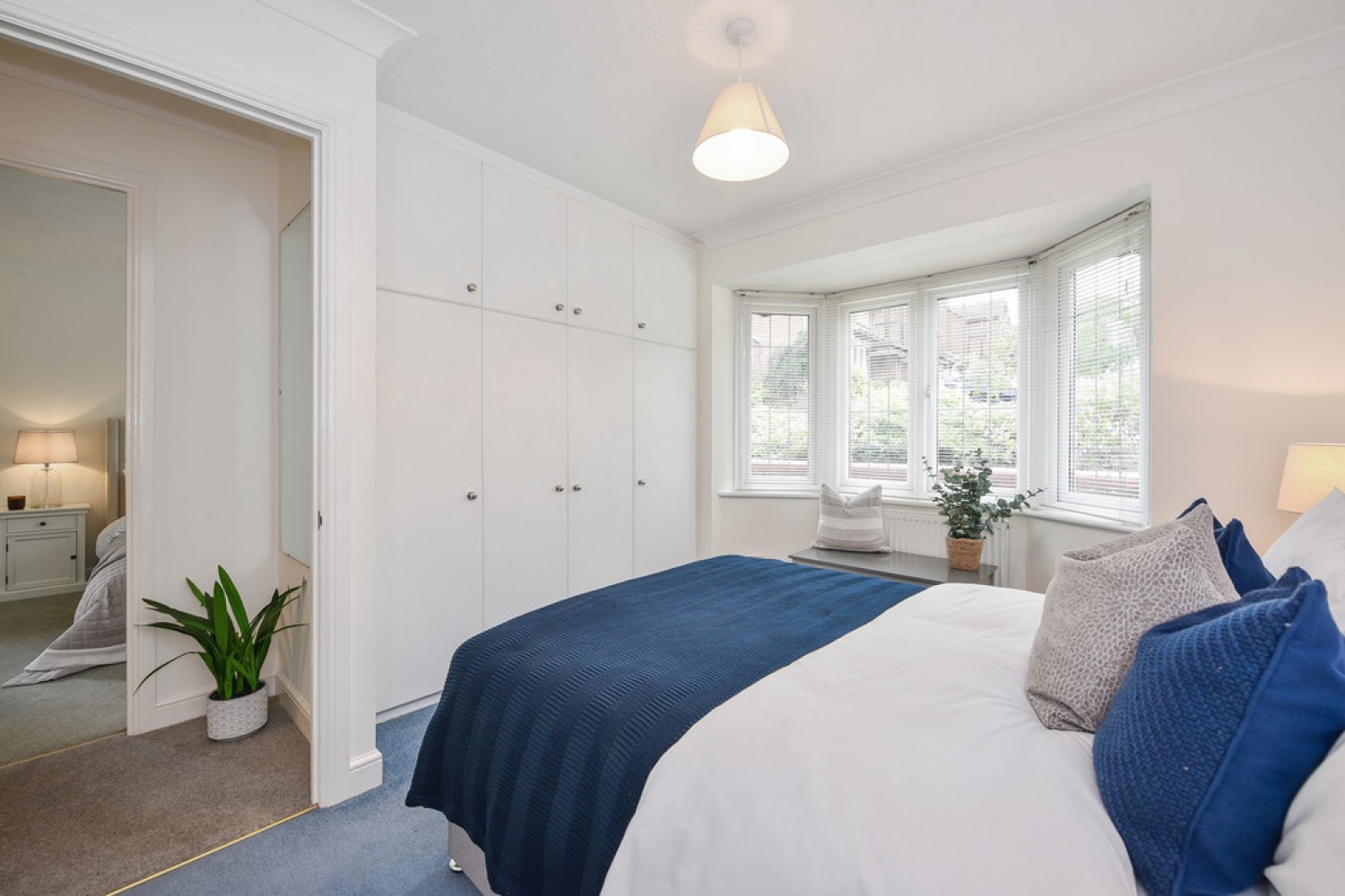 3 bedroom Bungalow in Lynn Way, Winchester