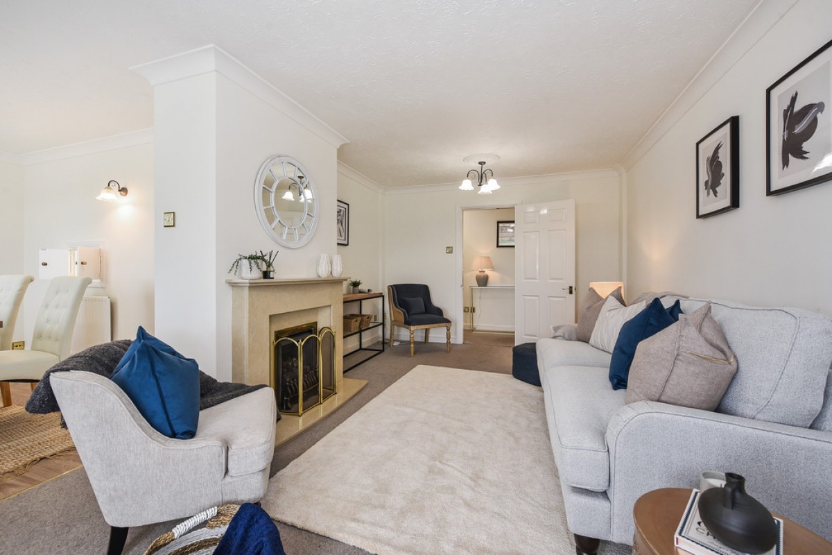 Lynn Way, Winchester