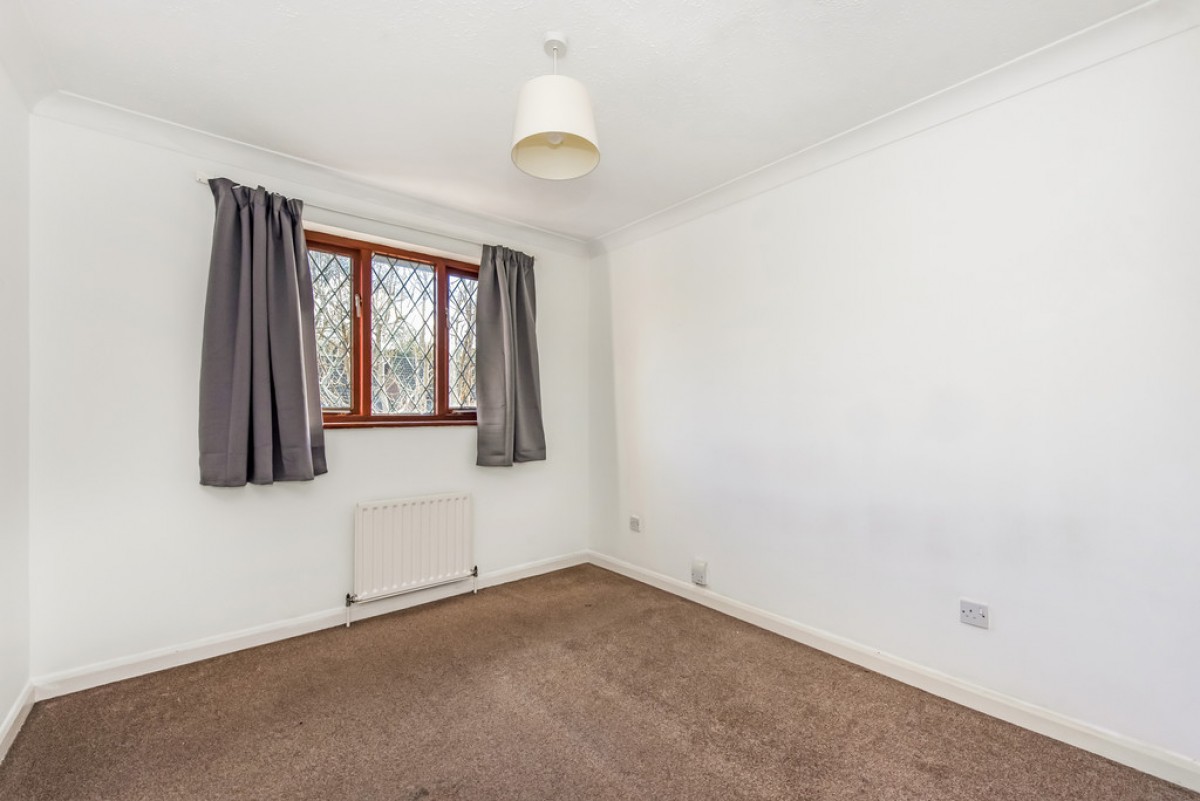 Honeysuckle Close, Badger Farm, Winchester