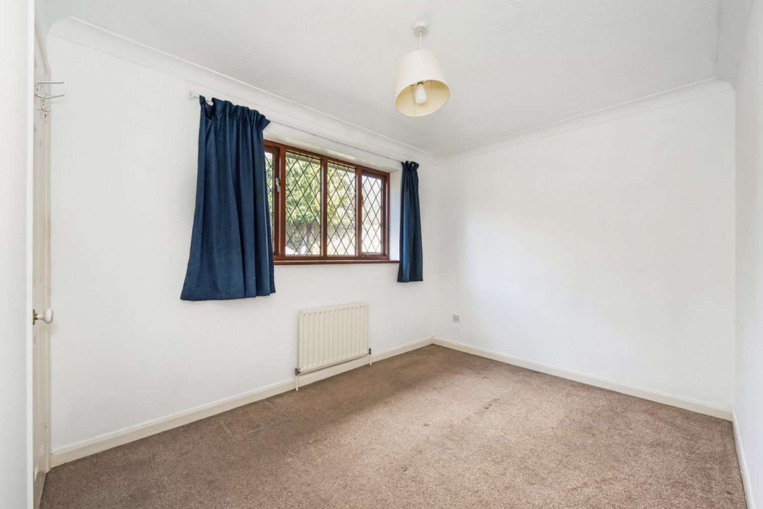 4 bedroom House in Honeysuckle Close, Badger Farm, Winchester