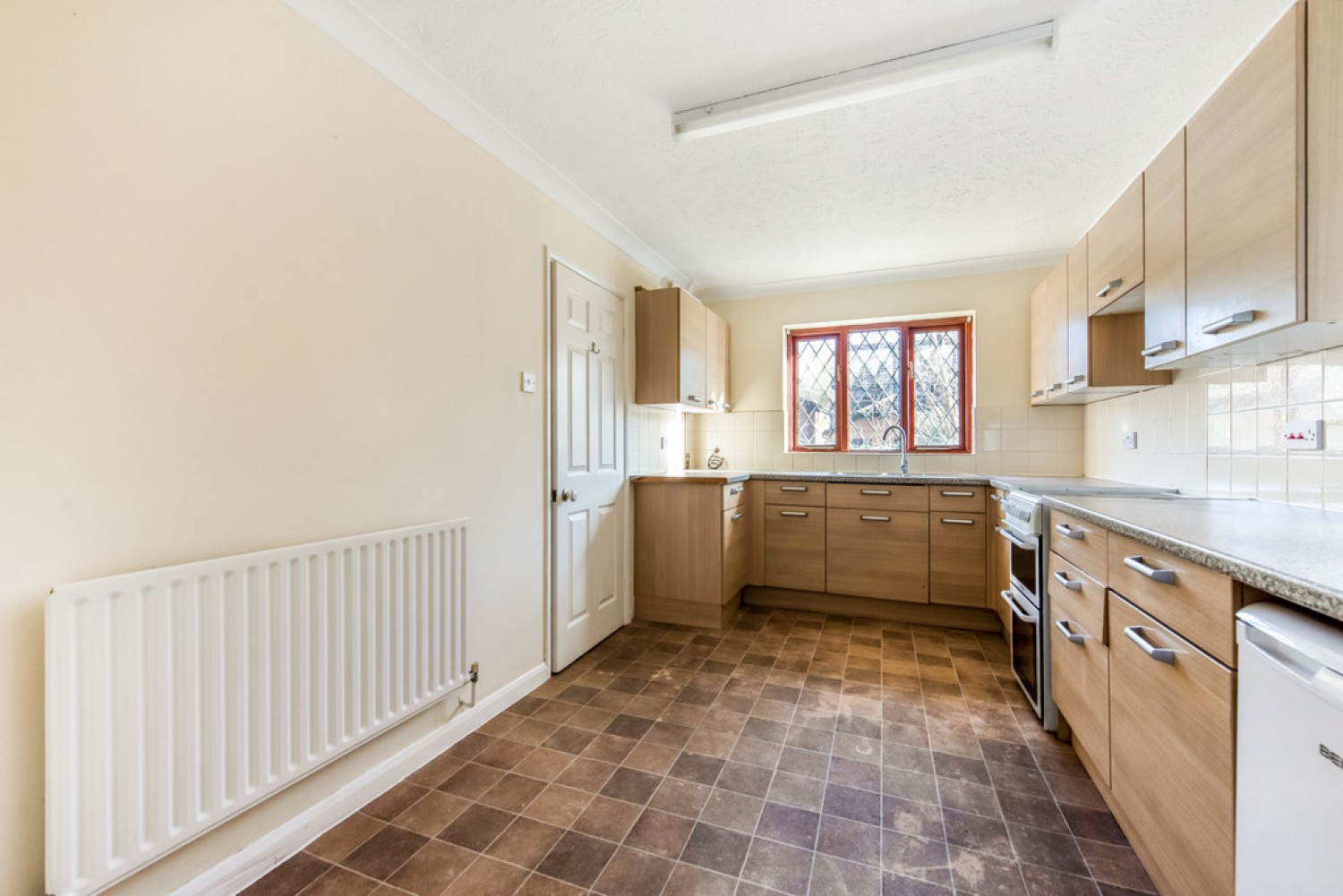 4 bedroom House in Honeysuckle Close, Badger Farm, Winchester