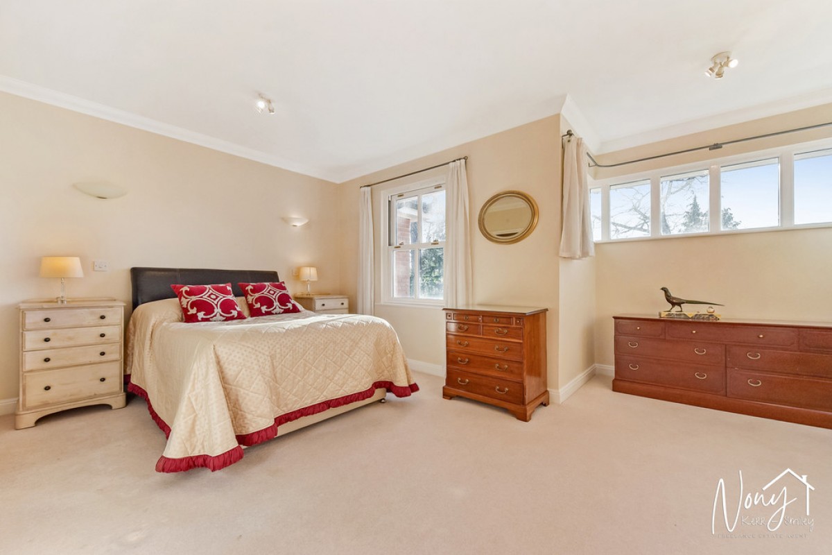 The Firs, Fulflood, Winchester