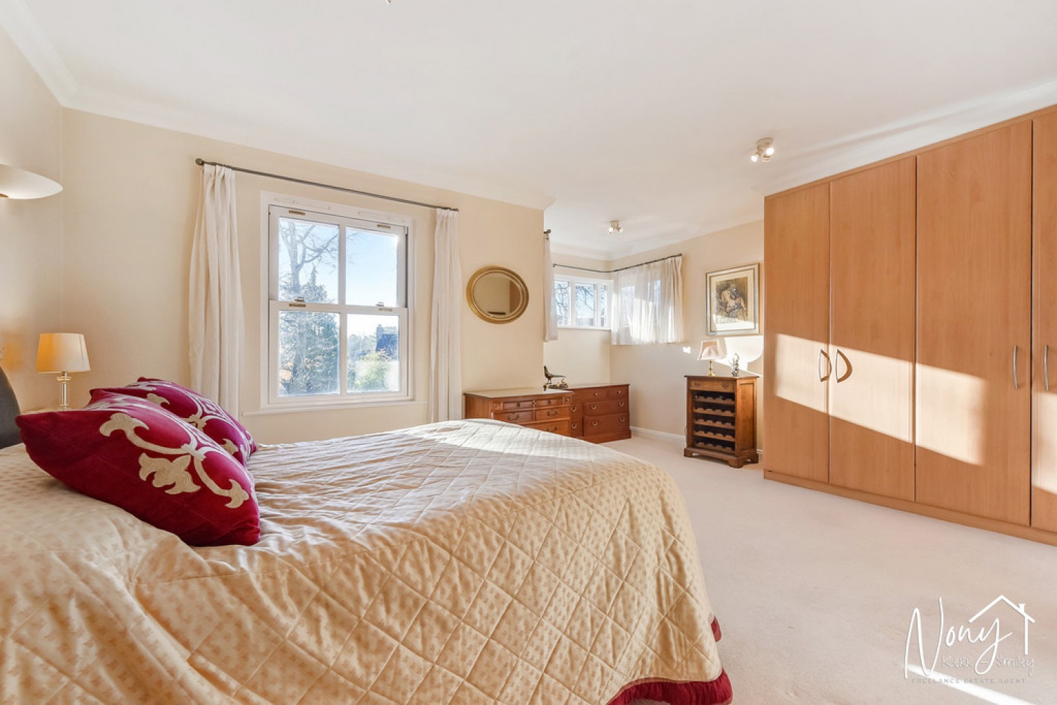 2 bedroom House for Sale The Firs, Fulflood, Winchester