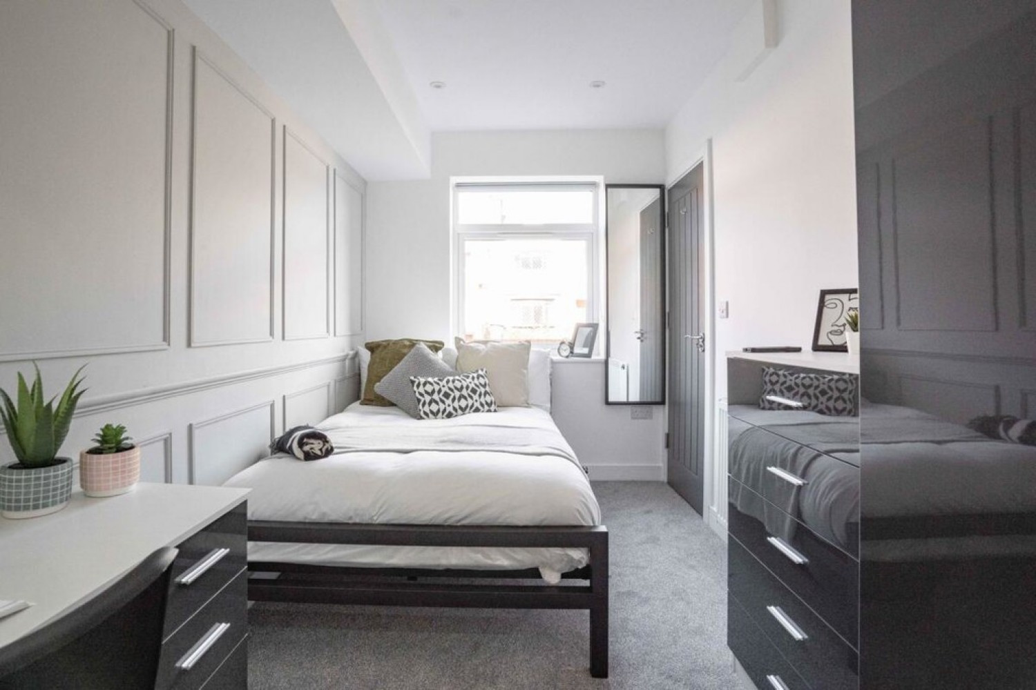 6 bedroom House of Multiple Occupation for Letting Cromwell Road, Stanmore