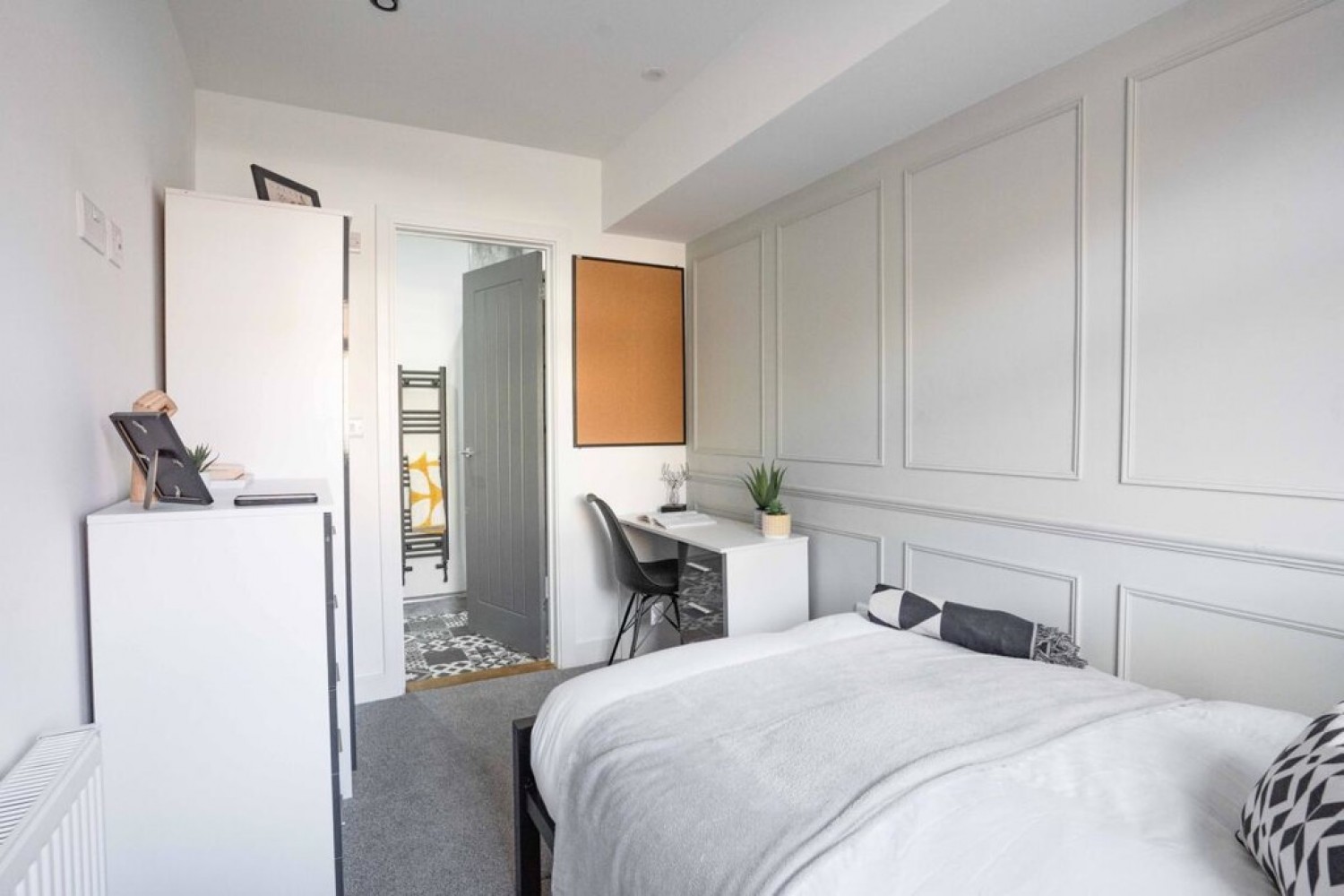 6 bedroom House of Multiple Occupation for Letting Cromwell Road, Stanmore