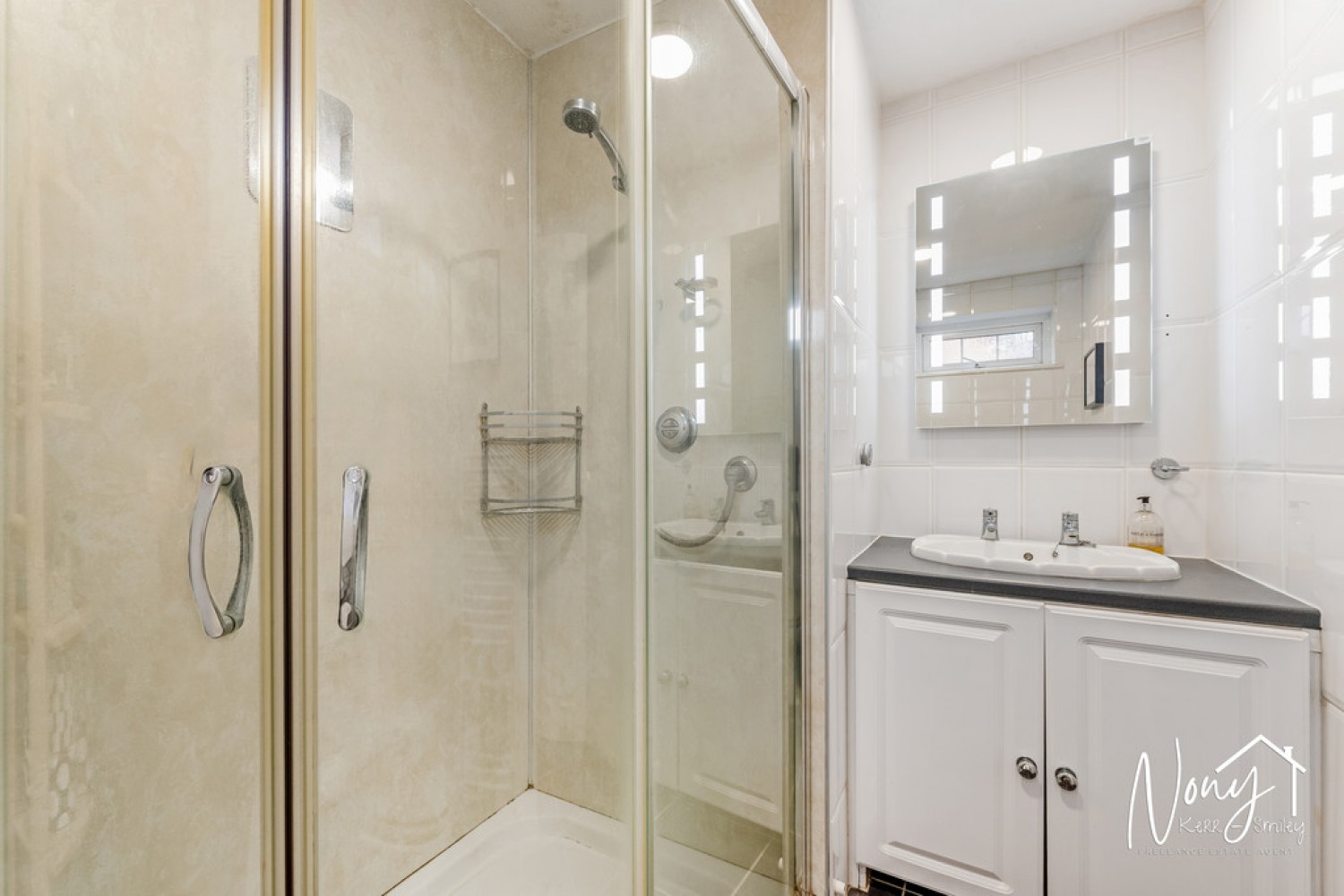 4 bedroom House in Wesley Road, Kings Worthy