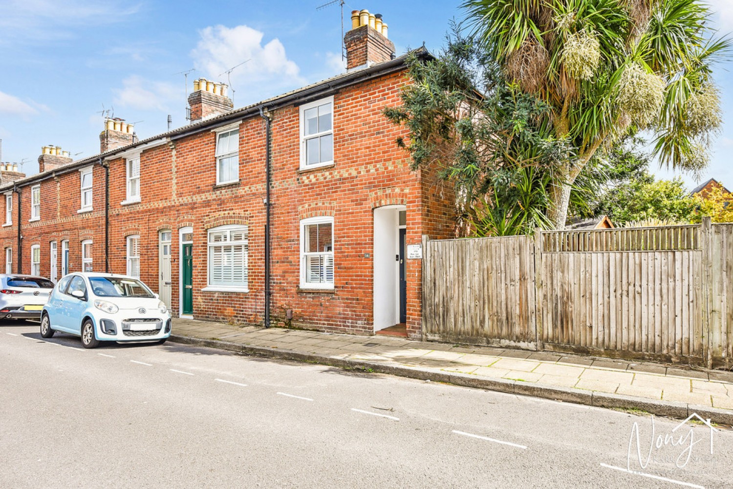 3 bedroom House for Sale Hyde Abbey Road