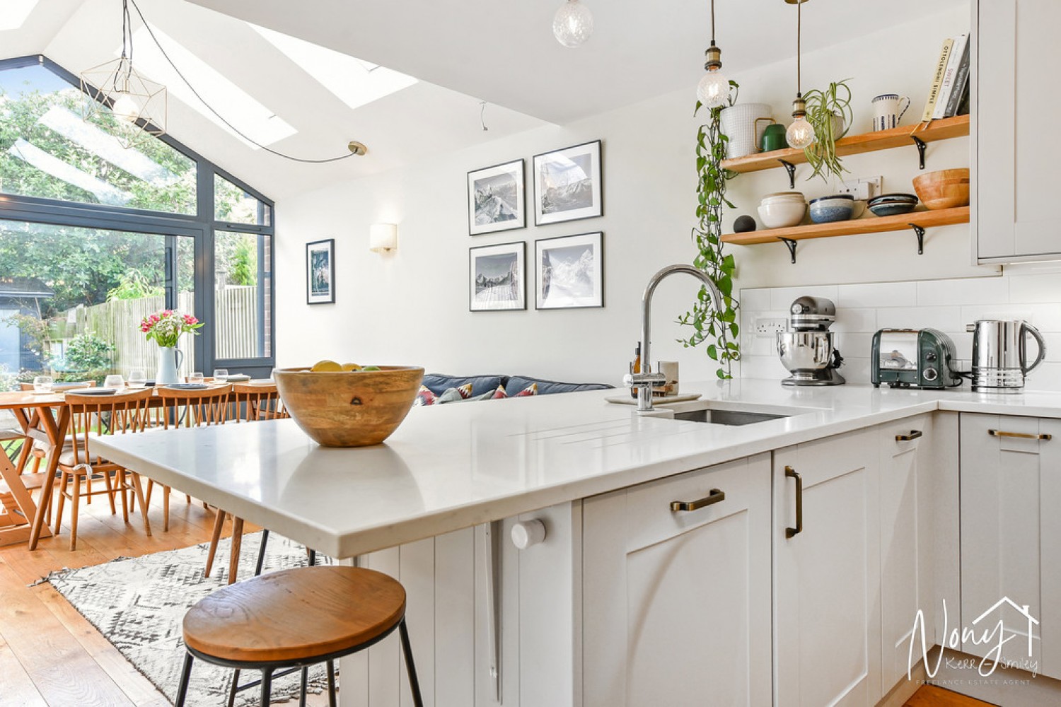 3 bedroom House for Sale Hyde Abbey Road