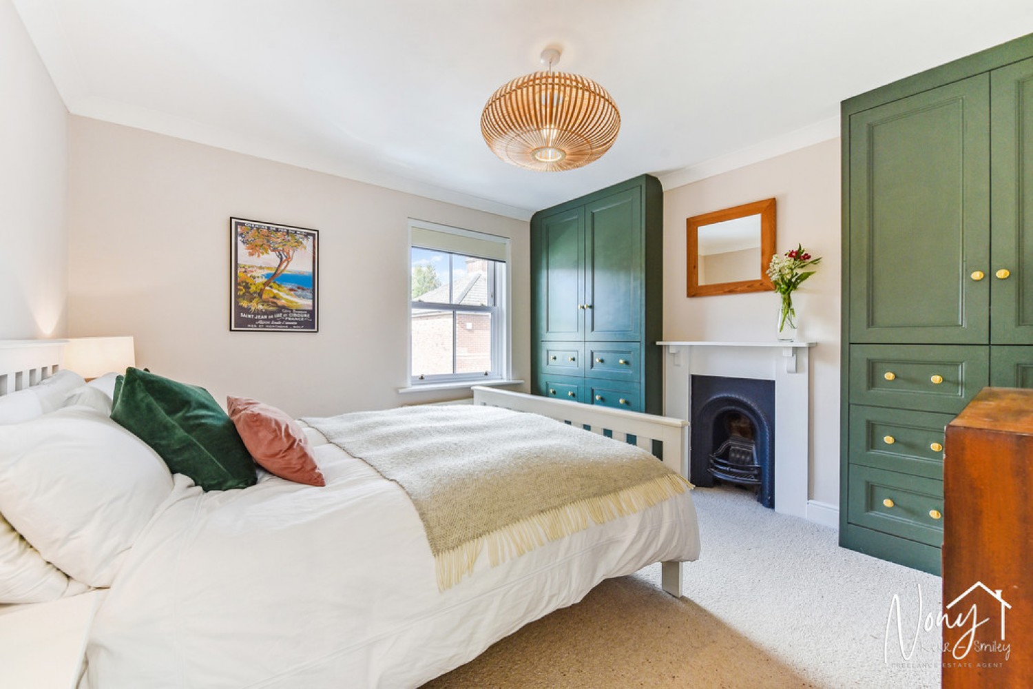 3 bedroom House for Sale Hyde Abbey Road