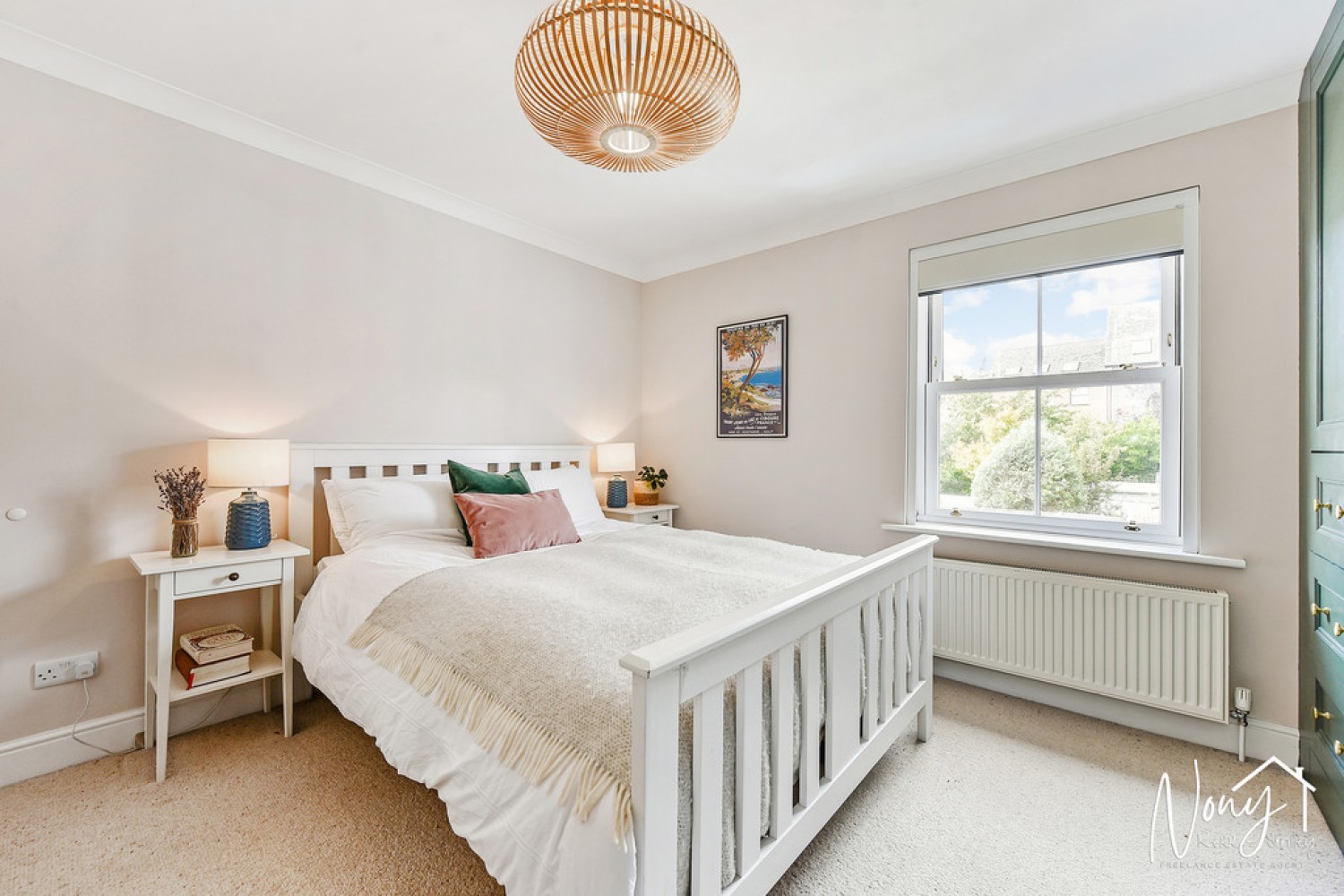 3 bedroom House for Sale Hyde Abbey Road