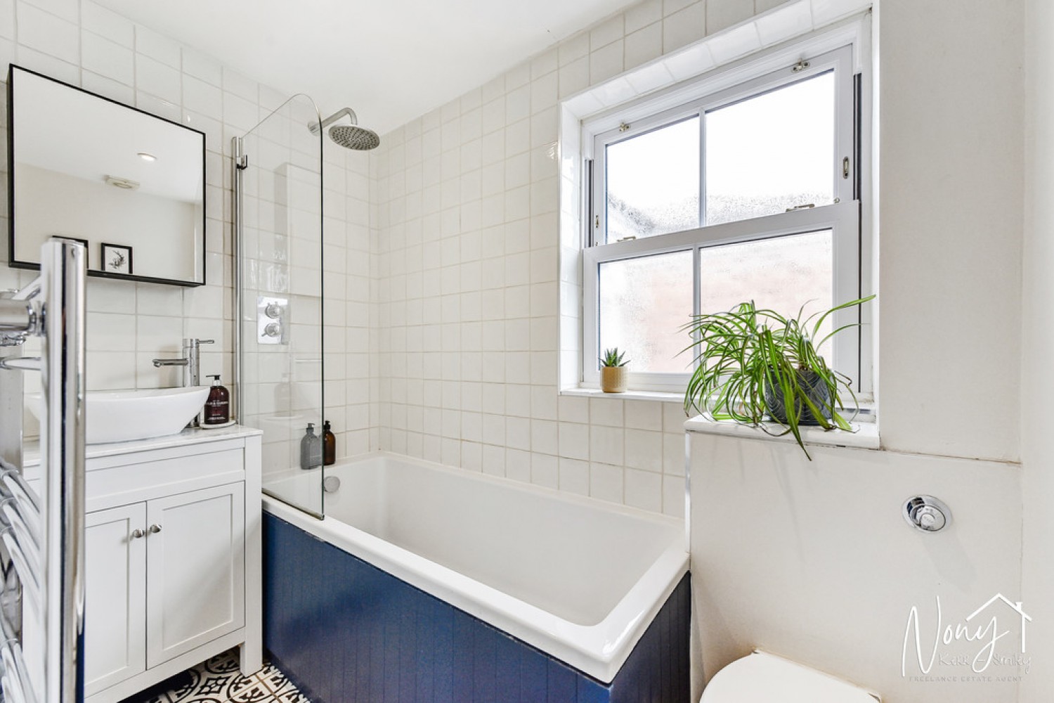 3 bedroom House for Sale Hyde Abbey Road