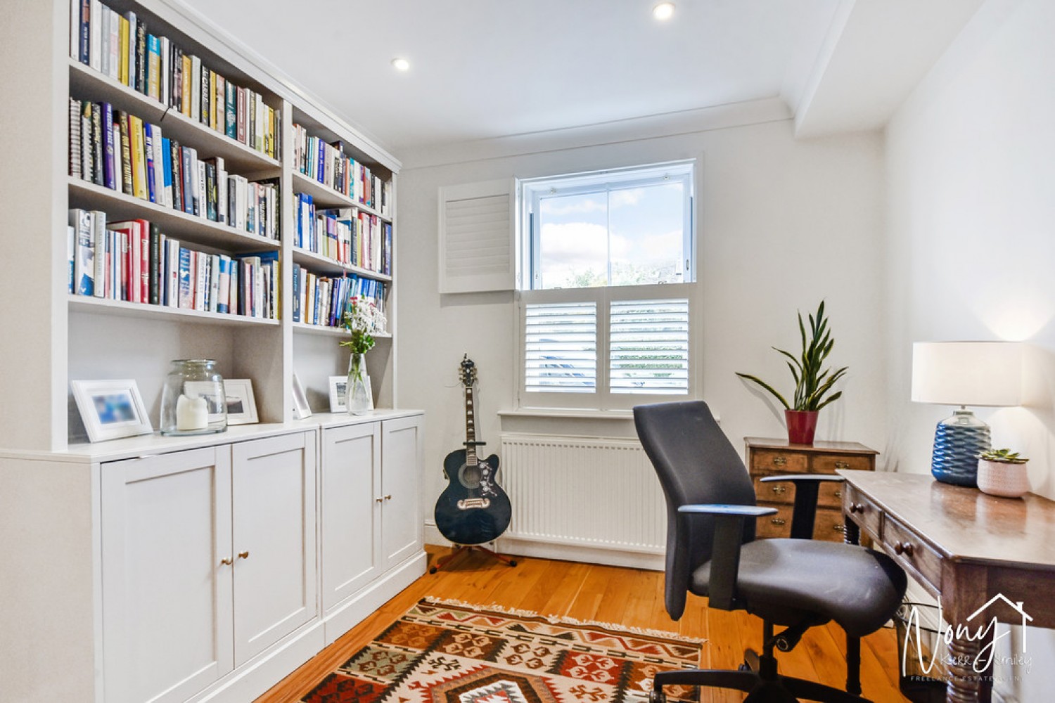 3 bedroom House for Sale Hyde Abbey Road