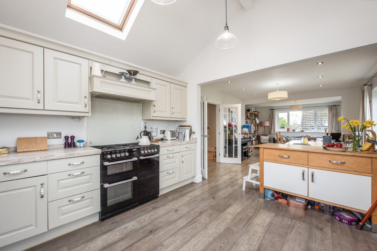 Sunnydown Road, Olivers Battery