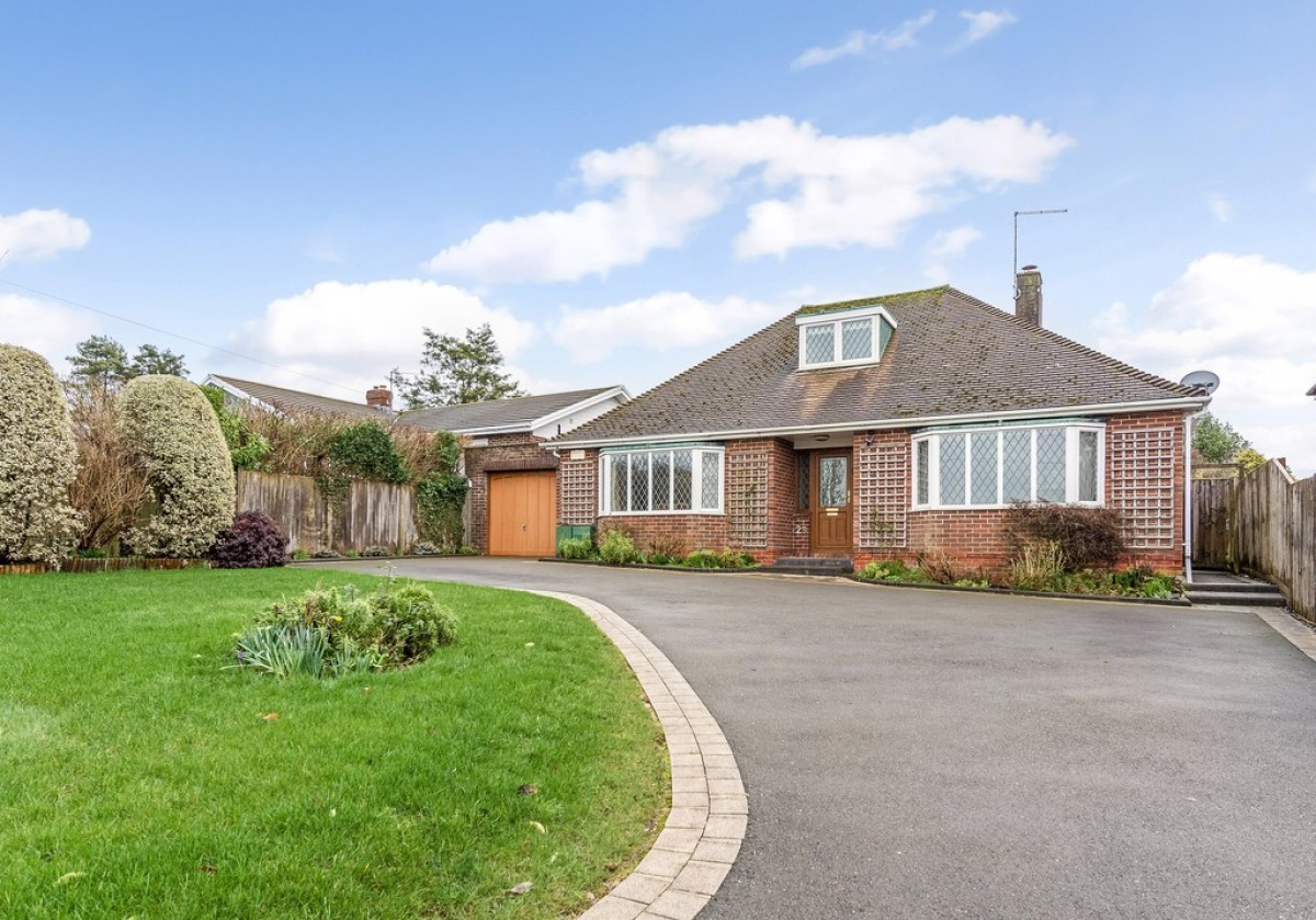 Old Kennels Lane, Olivers Battery