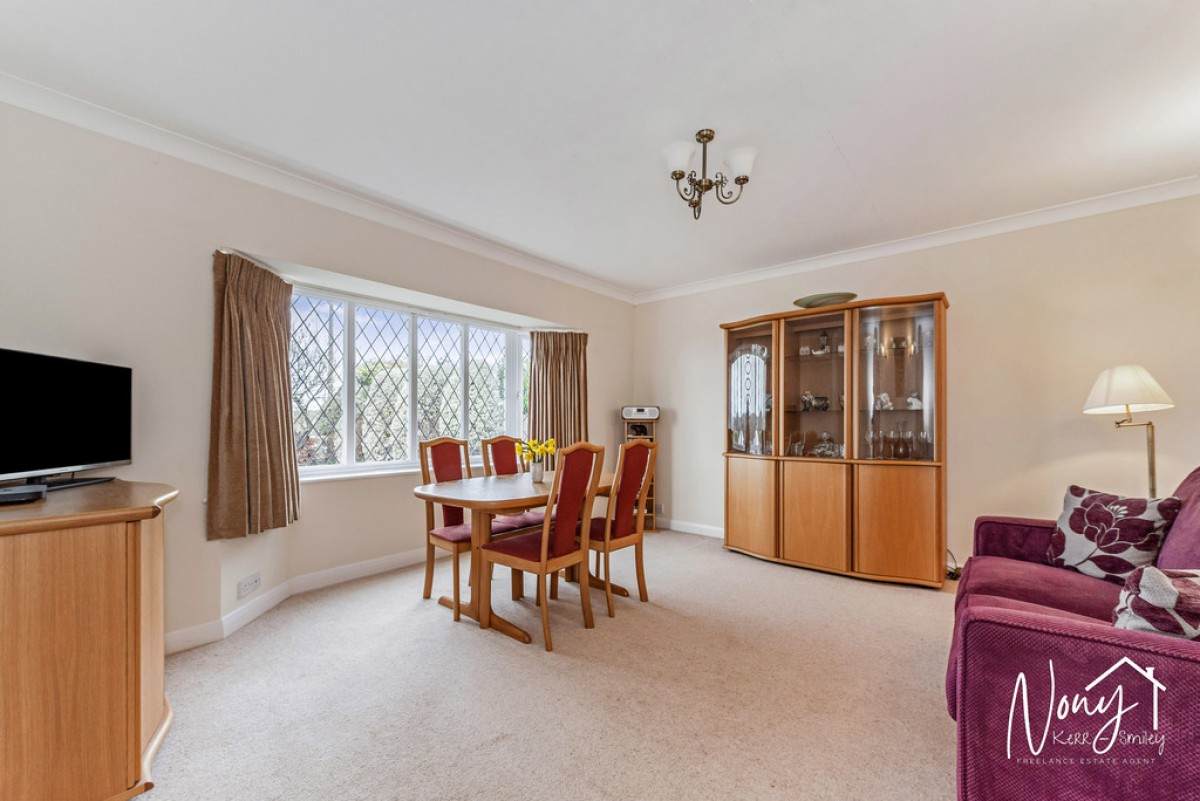 Old Kennels Lane, Olivers Battery