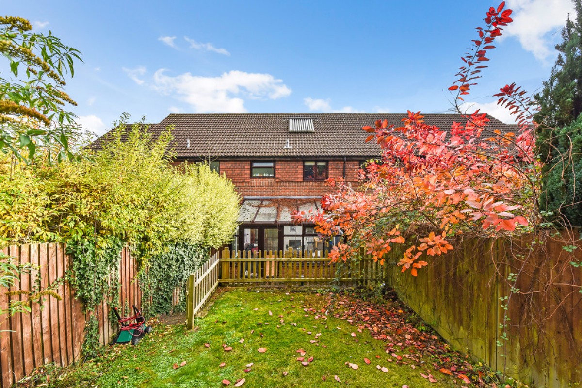 Honeysuckle Close, Winchester