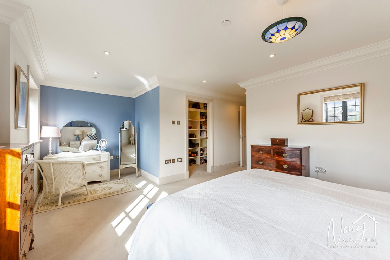 4 bedroom House for Sale Stiles Yard, Alresford