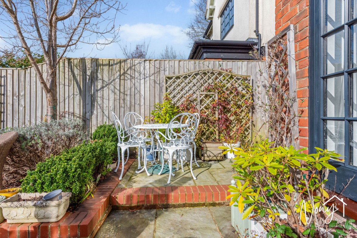 Stiles Yard, Alresford