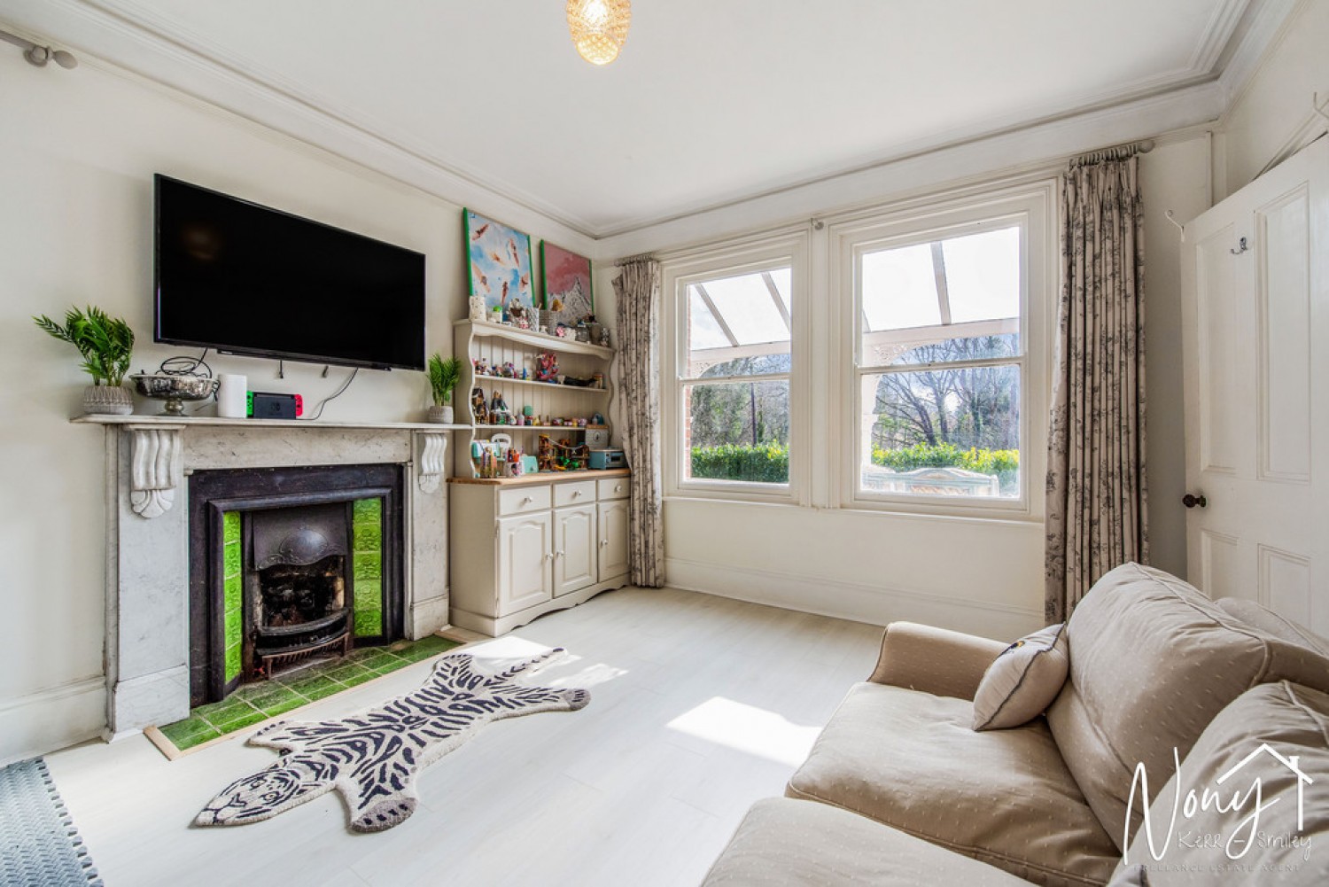 4 bedroom House for Sale Itchen Abbas, Winchester