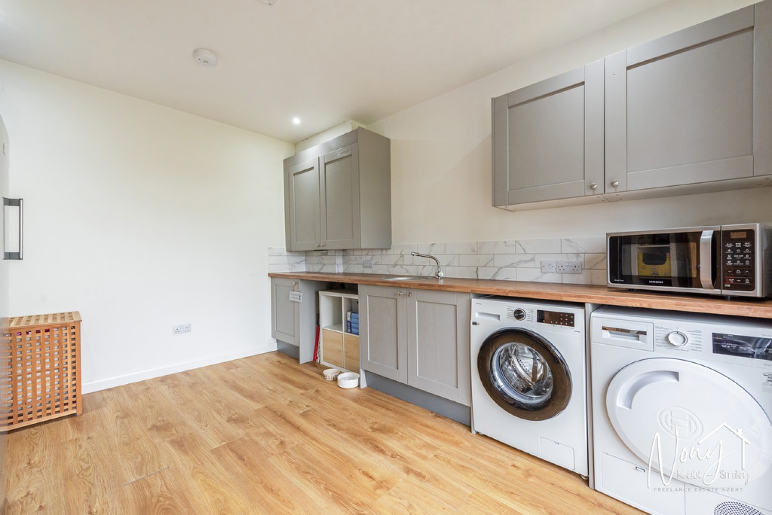 4 bedroom House for Sale Stavedown Road, South Wonston