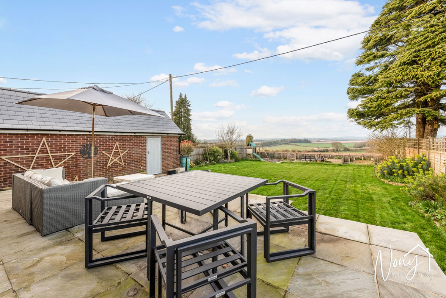 4 bedroom House for Sale Stavedown Road, South Wonston