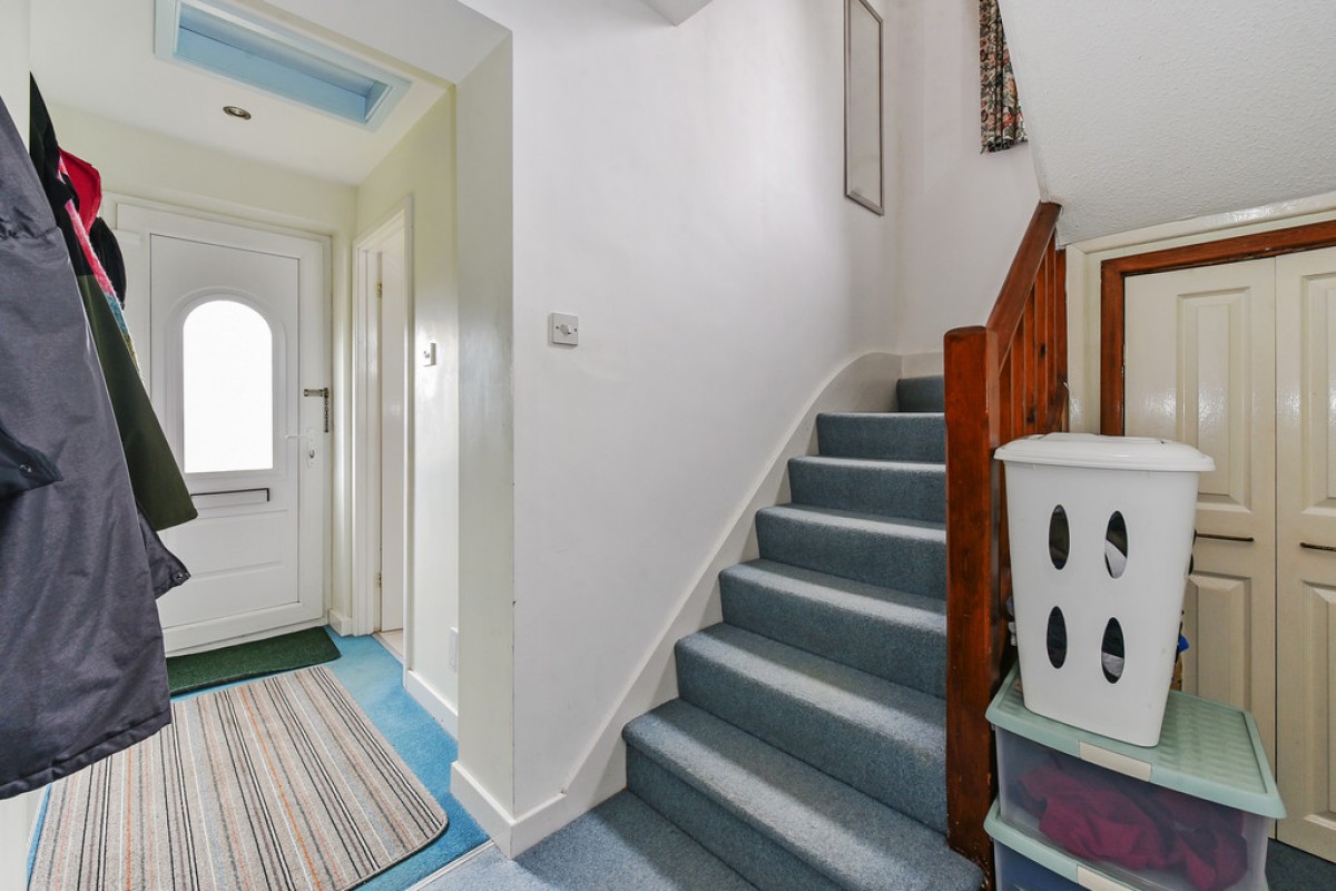 Thurmond Crescent, Winchester