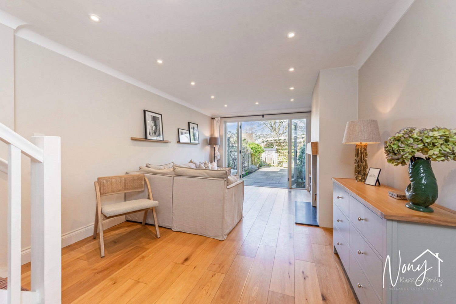 2 bedroom House for Sale Easton, Winchester