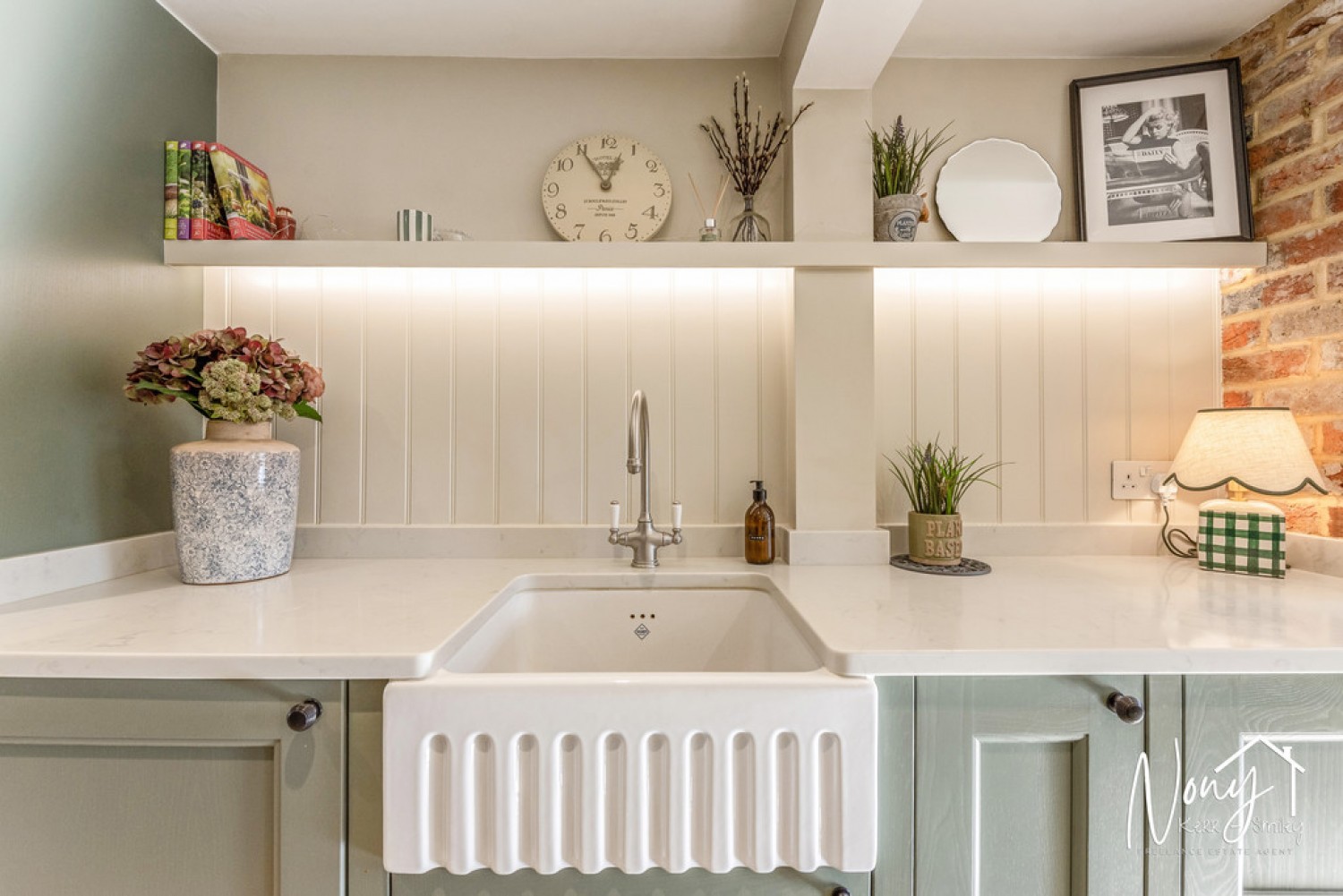 2 bedroom House for Sale Easton, Winchester
