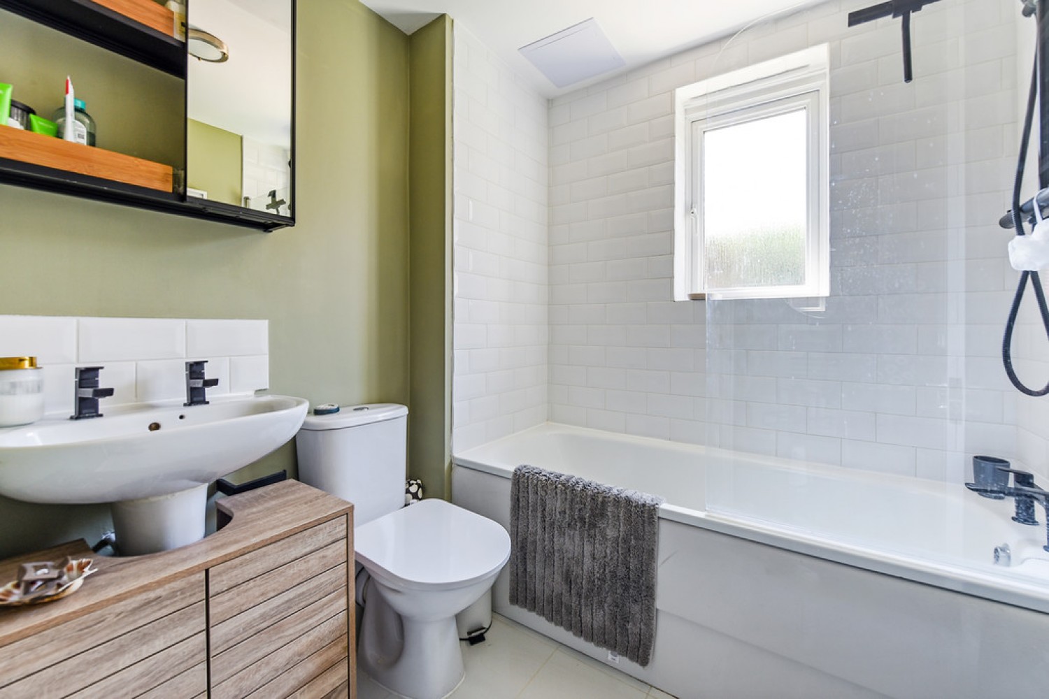 1 bedroom Flat for Sale Francis Copse, Colden Common