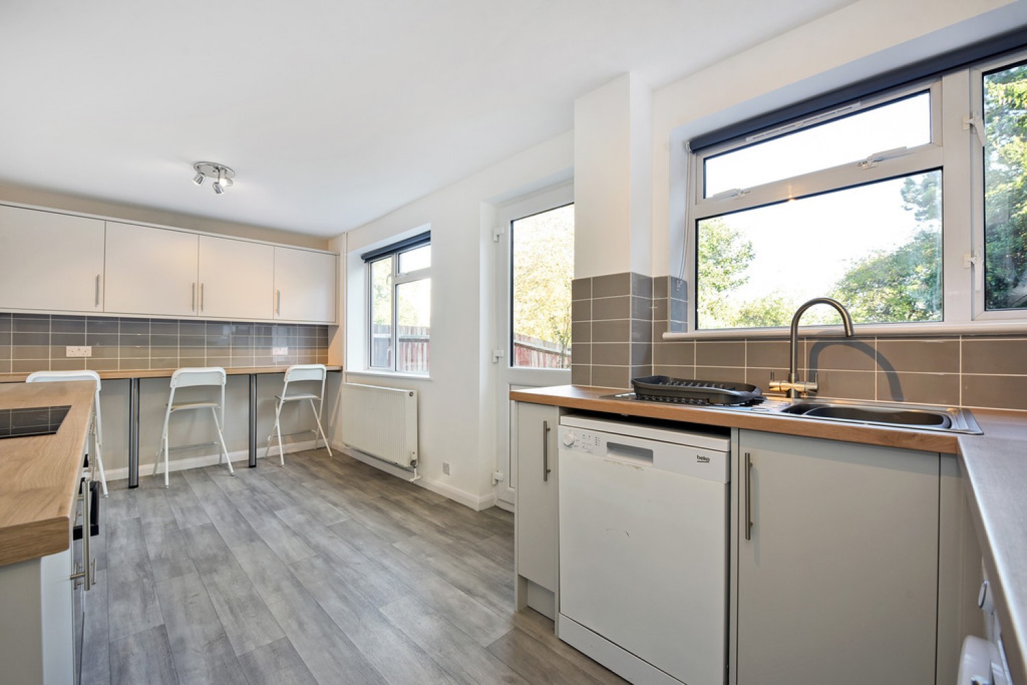 4 bedroom House for Sale Imber Road, Winnall, Winchester