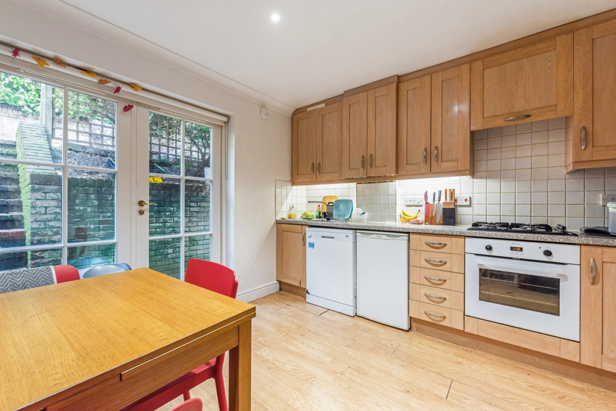 Bar End Road, Winchester