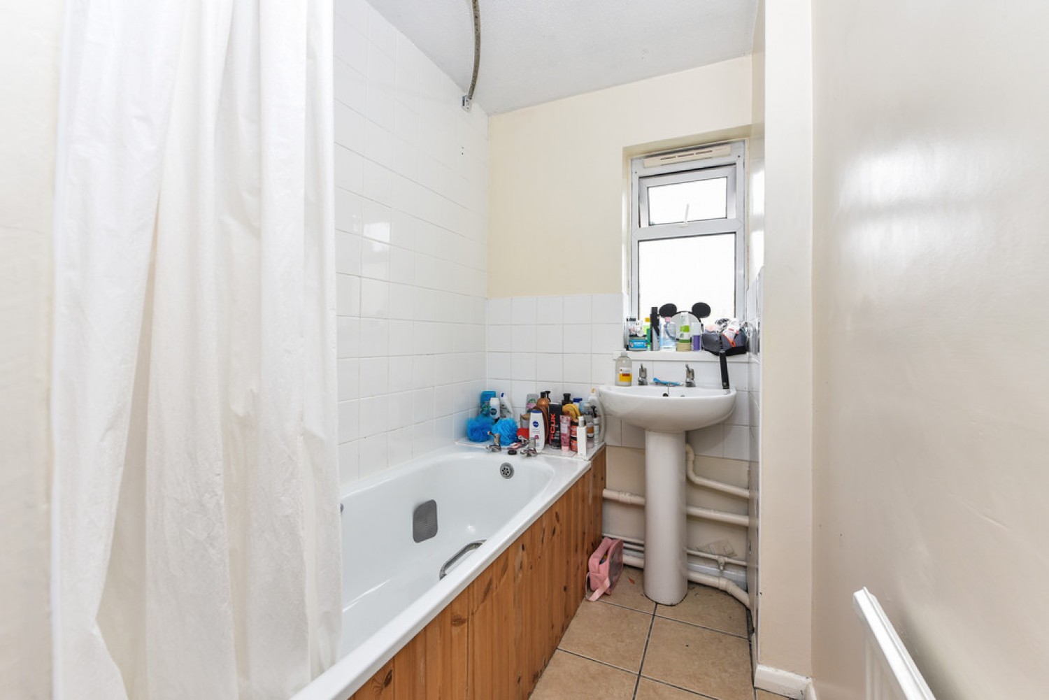 3 bedroom Flat for Sale Woolford Close