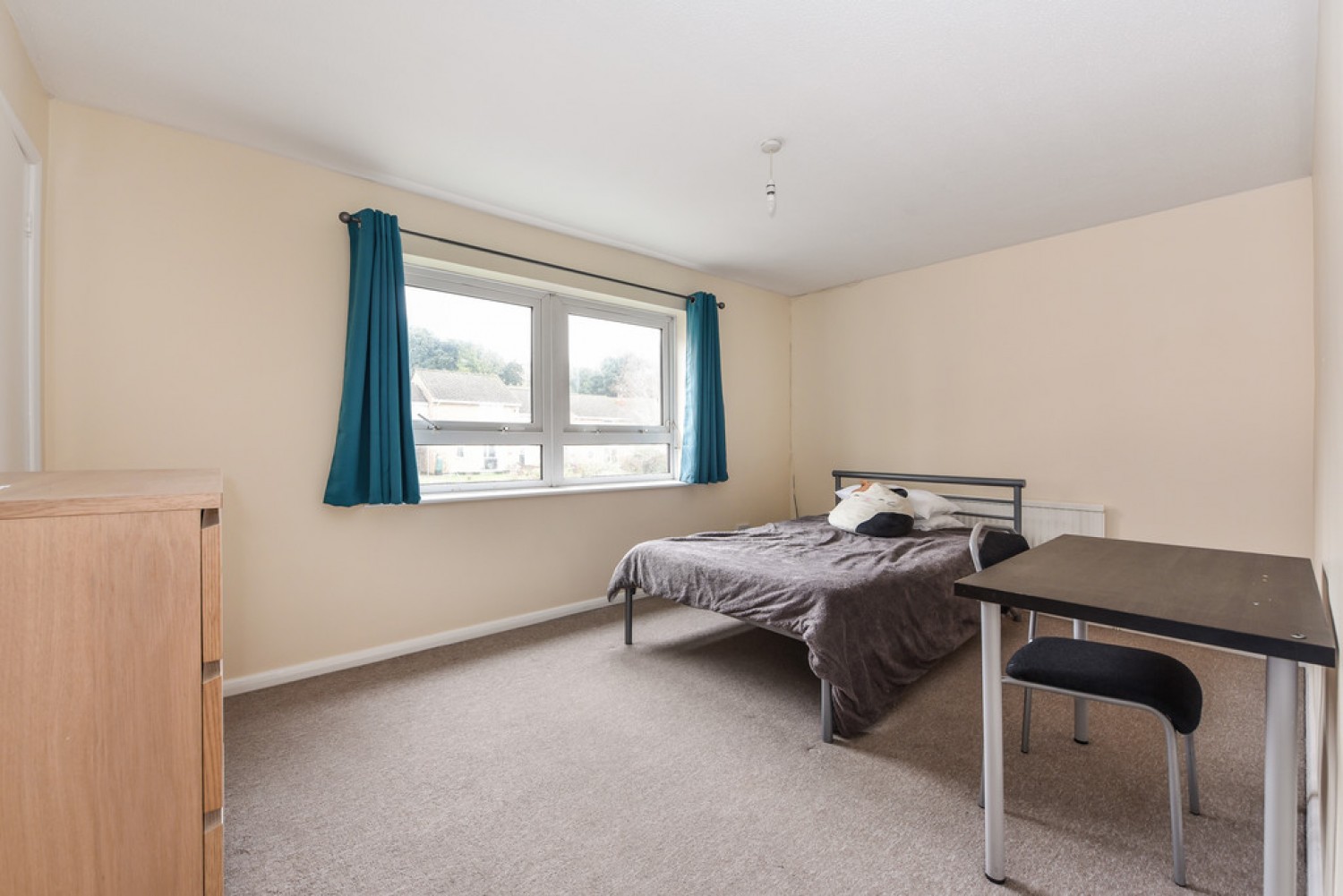 3 bedroom Flat for Sale Woolford Close