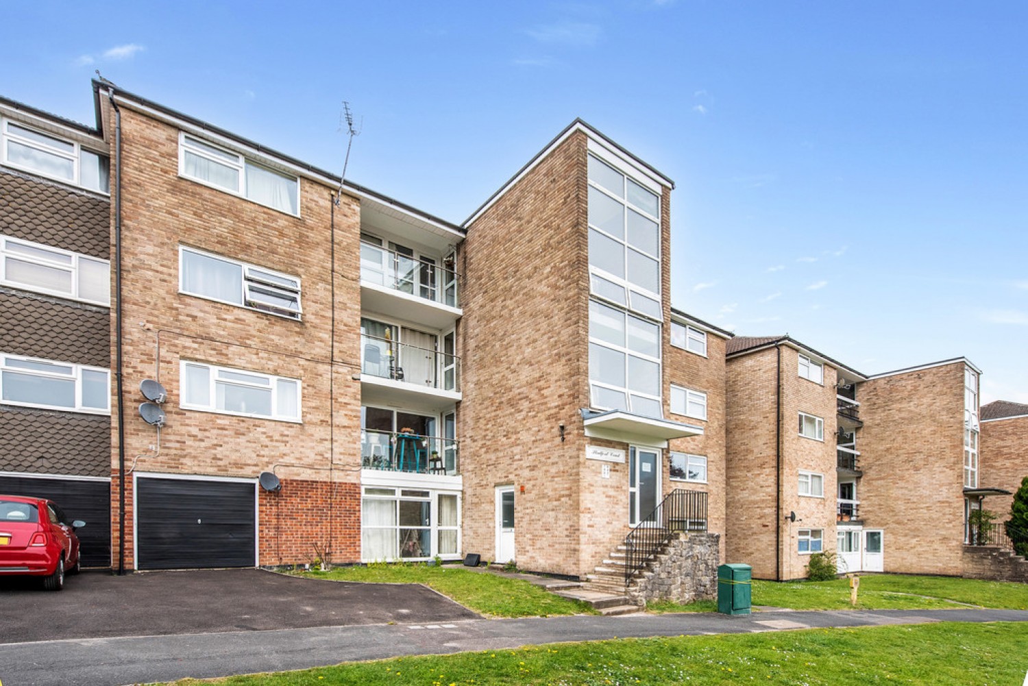 2 bedroom Flat for Sale Stratford Court, Northlands Drive