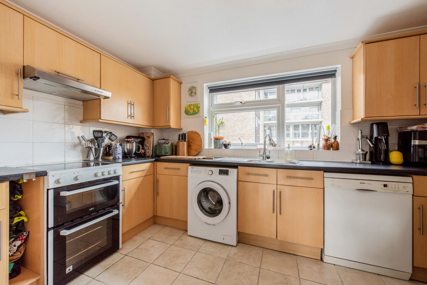 2 bedroom Flat for Sale Stratford Court, Northlands Drive