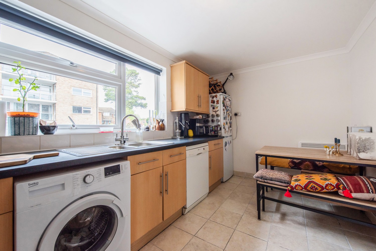 2 bedroom Flat for Sale Stratford Court, Northlands Drive