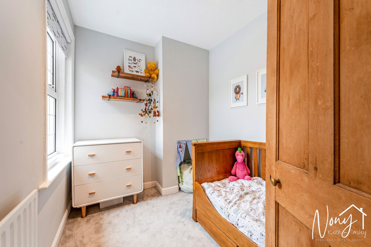 3 bedroom House for Sale Hyde Abbey Road