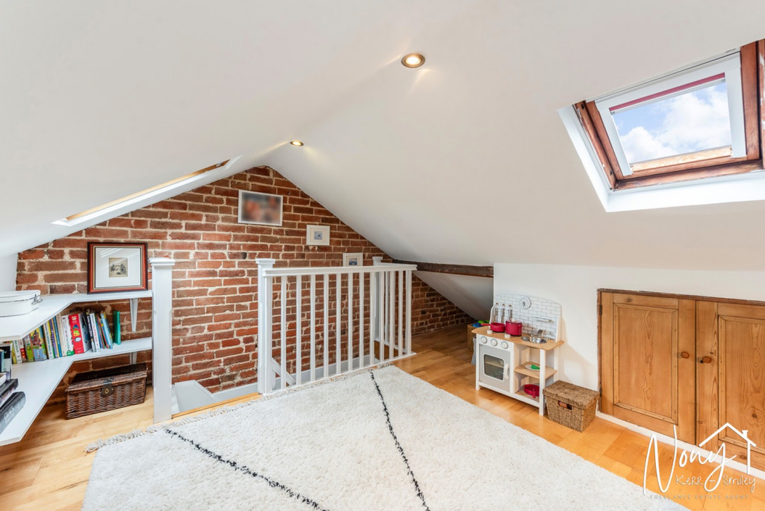 3 bedroom House for Sale Hyde Abbey Road