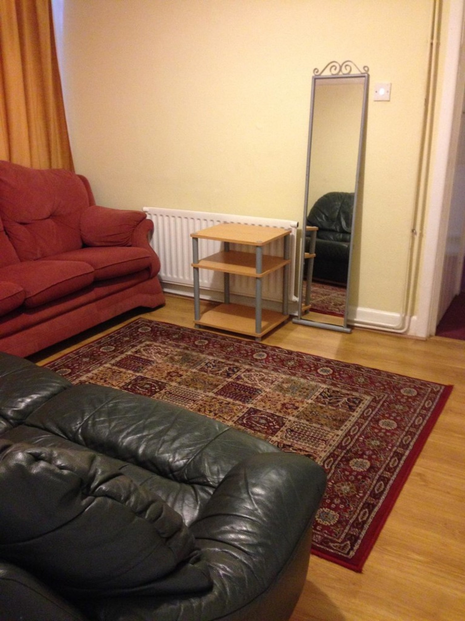 4 bedroom Flat for Letting Ripstone Gardens, Southampton
