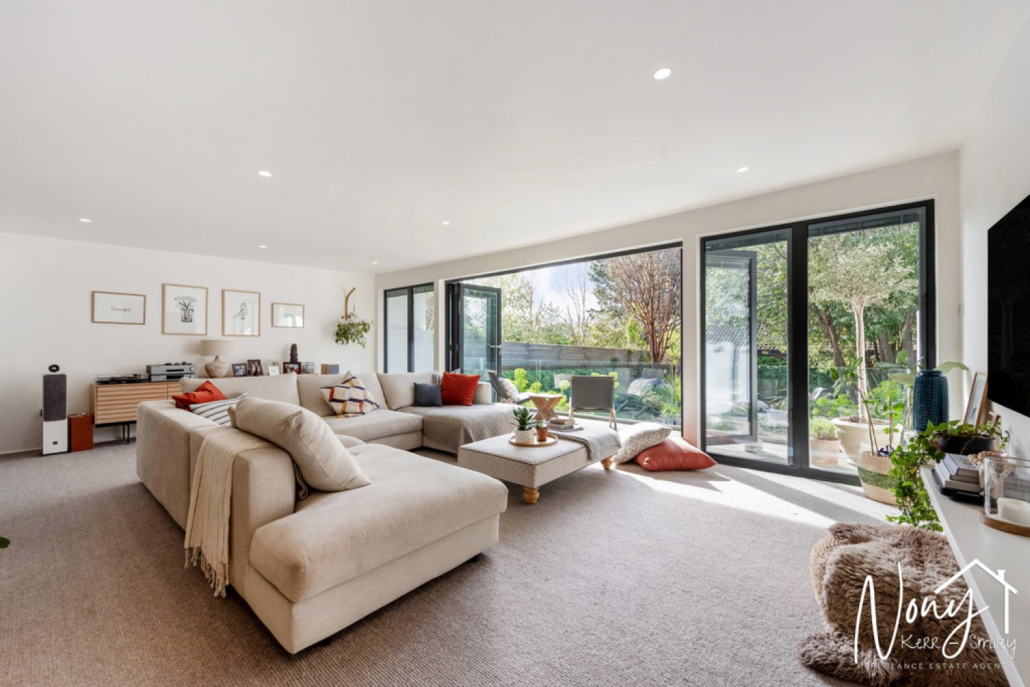 4 bedroom House for Sale Abbots Worthy, Winchester