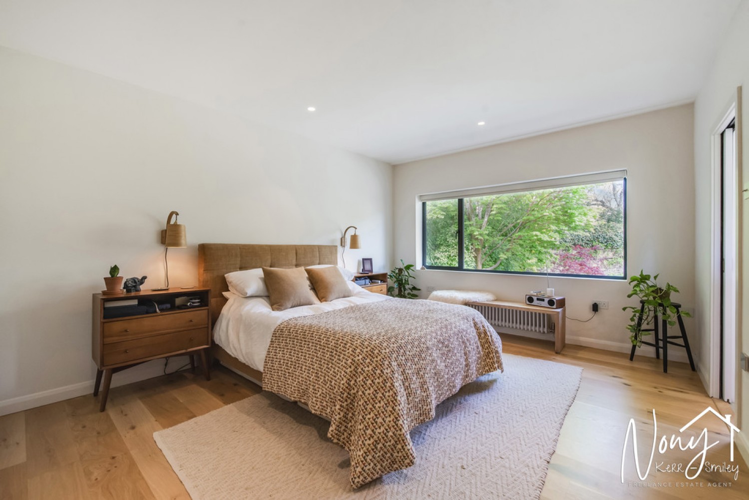 4 bedroom House for Sale Abbots Worthy, Winchester